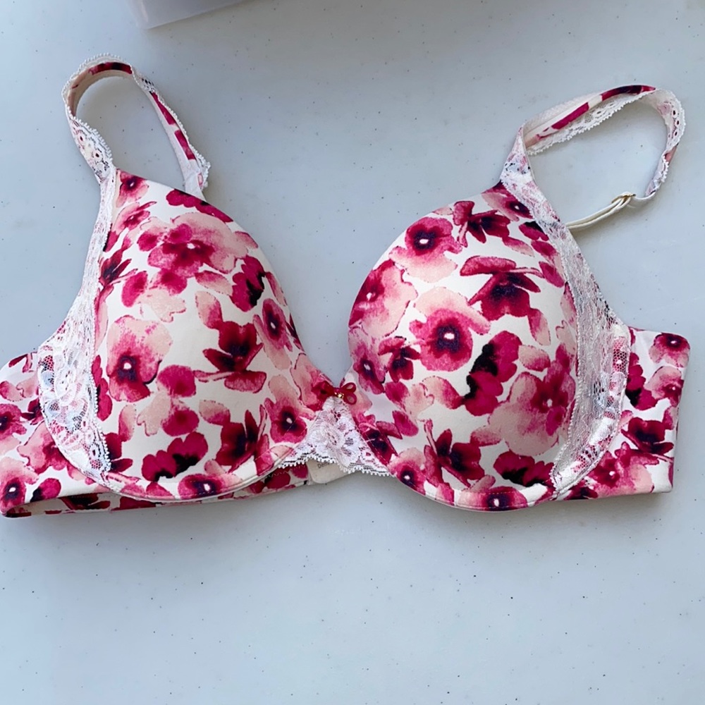 Soma embraceable bra